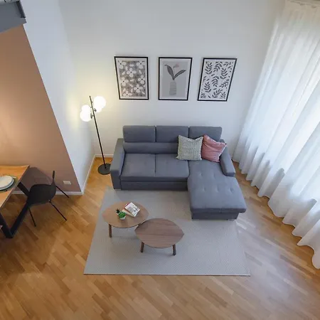 Center Duplex Elegant With Netflix Διαμέρισμα *