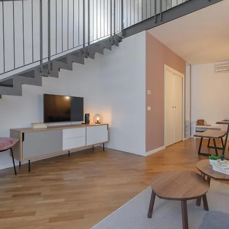 Center Duplex Elegant With Netflix * Πάρμα