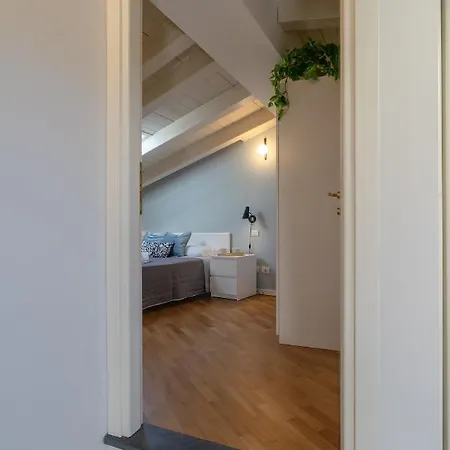 Center Duplex Elegant With Netflix Lejlighed Parma